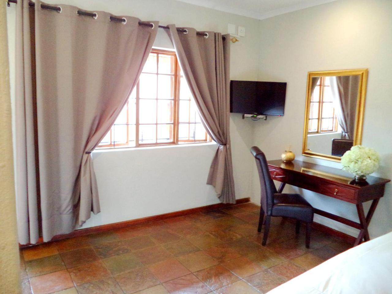 Belladona Guesthouse Mbombela Exterior foto